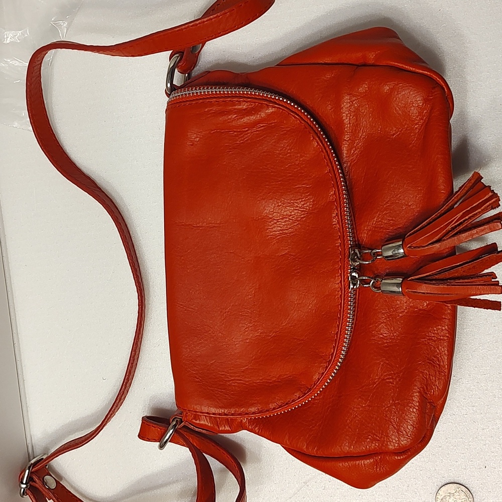 Lavorazione Artigianale Italian leather red crossbody